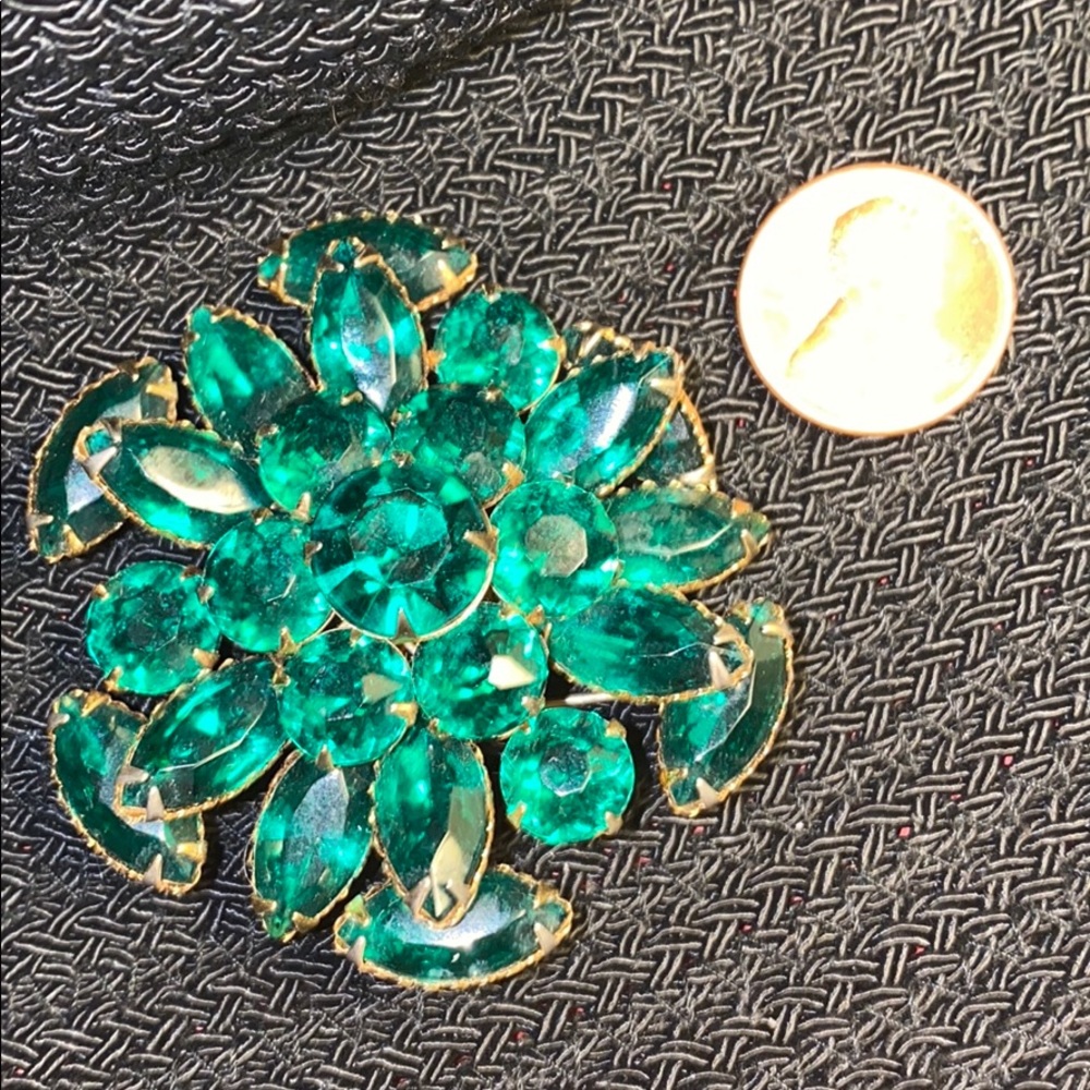 Green Rhinestones Brooch Vintage - Picture 2 of 5